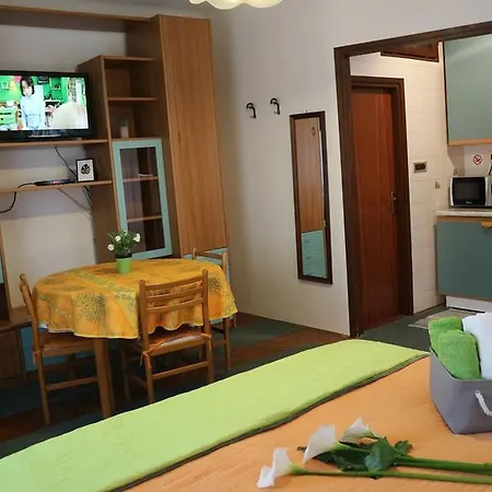 Ines Komel Apartmán *