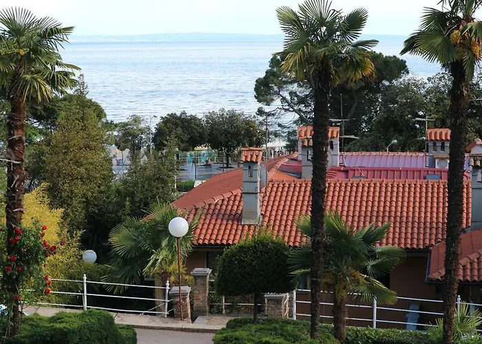 Ines Komel Apartament *