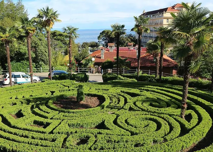 Ines Komel Apartament *