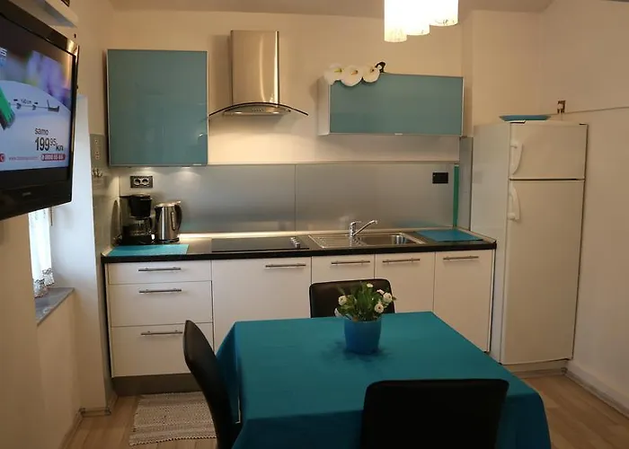 Ines Komel Apartment Opatija